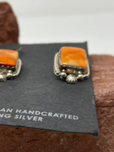 Load image into Gallery viewer, Spiny Oyster Earrings by Navajo Renell Perry
