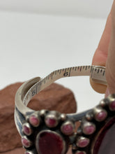 Load image into Gallery viewer, Purple Spiny Oyster Cluster 6.5in Cuff by Navajo Dean Brown